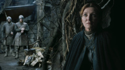extant_GameOfThrones_3x02-DarkWingsDarkWords_0461