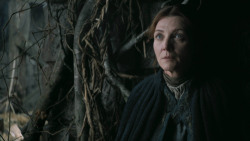 extant_GameOfThrones_3x02-DarkWingsDarkWords_0478