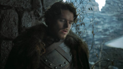 extant_GameOfThrones_3x02-DarkWingsDarkWords_0501