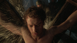 extant_GameOfThrones_3x02-DarkWingsDarkWords_0511