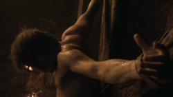 extant_GameOfThrones_3x02-DarkWingsDarkWords_0515