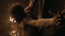 extant_GameOfThrones_3x02-DarkWingsDarkWords_0523