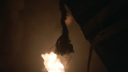 extant_GameOfThrones_3x02-DarkWingsDarkWords_0531