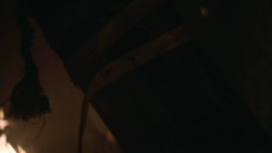 extant_GameOfThrones_3x02-DarkWingsDarkWords_0533