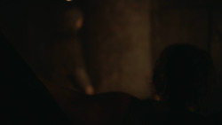 extant_GameOfThrones_3x02-DarkWingsDarkWords_0537