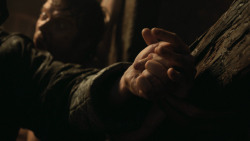 extant_GameOfThrones_3x02-DarkWingsDarkWords_0576