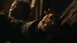 extant_GameOfThrones_3x02-DarkWingsDarkWords_0577