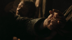 extant_GameOfThrones_3x02-DarkWingsDarkWords_0578