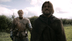 extant_GameOfThrones_3x02-DarkWingsDarkWords_0628