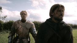 extant_GameOfThrones_3x02-DarkWingsDarkWords_0643