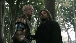 extant_GameOfThrones_3x02-DarkWingsDarkWords_0873