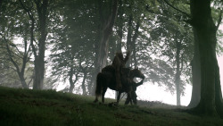 extant_GameOfThrones_3x02-DarkWingsDarkWords_0953