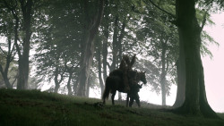 extant_GameOfThrones_3x02-DarkWingsDarkWords_0955