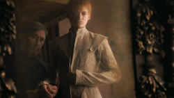 extant_GameOfThrones_3x02-DarkWingsDarkWords_0992