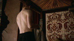 extant_GameOfThrones_3x02-DarkWingsDarkWords_1071