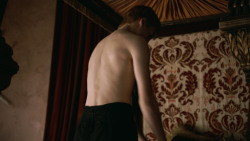 extant_GameOfThrones_3x02-DarkWingsDarkWords_1076