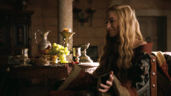 extant_GameOfThrones_3x02-DarkWingsDarkWords_1108