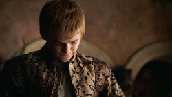 extant_GameOfThrones_3x02-DarkWingsDarkWords_1128