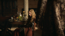 extant_GameOfThrones_3x02-DarkWingsDarkWords_1143