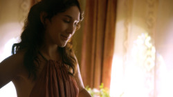 extant_GameOfThrones_3x02-DarkWingsDarkWords_1263