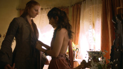 extant_GameOfThrones_3x02-DarkWingsDarkWords_1285