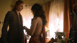 extant_GameOfThrones_3x02-DarkWingsDarkWords_1287