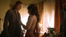 extant_GameOfThrones_3x02-DarkWingsDarkWords_1292