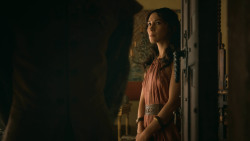 extant_GameOfThrones_3x02-DarkWingsDarkWords_1397