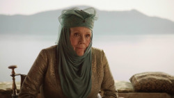 extant_GameOfThrones_3x02-DarkWingsDarkWords_1702