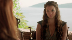 extant_GameOfThrones_3x02-DarkWingsDarkWords_1876