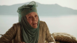 extant_GameOfThrones_3x02-DarkWingsDarkWords_1918