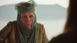 extant_GameOfThrones_3x02-DarkWingsDarkWords_1955