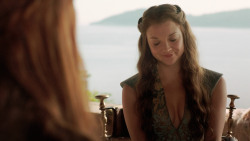extant_GameOfThrones_3x02-DarkWingsDarkWords_1963