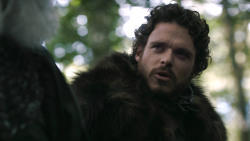 extant_GameOfThrones_3x02-DarkWingsDarkWords_2056