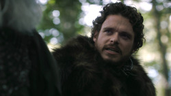 extant_GameOfThrones_3x02-DarkWingsDarkWords_2057