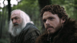 extant_GameOfThrones_3x02-DarkWingsDarkWords_2077