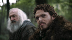 extant_GameOfThrones_3x02-DarkWingsDarkWords_2084