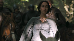 extant_GameOfThrones_3x02-DarkWingsDarkWords_2102