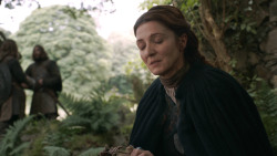 extant_GameOfThrones_3x02-DarkWingsDarkWords_2346