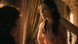 extant_GameOfThrones_3x02-DarkWingsDarkWords_4014