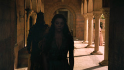 extant_GameOfThrones_3x02-DarkWingsDarkWords_4150
