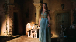 extant_GameOfThrones_3x02-DarkWingsDarkWords_4227