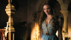 extant_GameOfThrones_3x02-DarkWingsDarkWords_4240