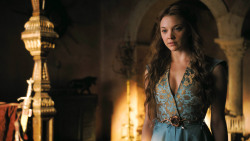 extant_GameOfThrones_3x02-DarkWingsDarkWords_4250