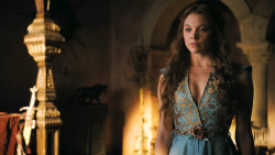 extant_GameOfThrones_3x02-DarkWingsDarkWords_4256