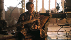 extant_GameOfThrones_3x02-DarkWingsDarkWords_4286