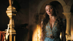 extant_GameOfThrones_3x02-DarkWingsDarkWords_4292
