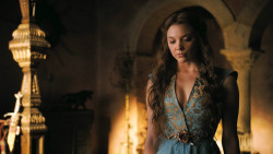 extant_GameOfThrones_3x02-DarkWingsDarkWords_4313