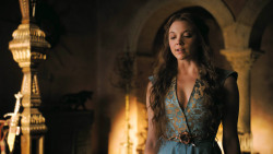 extant_GameOfThrones_3x02-DarkWingsDarkWords_4314
