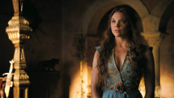 extant_GameOfThrones_3x02-DarkWingsDarkWords_4323